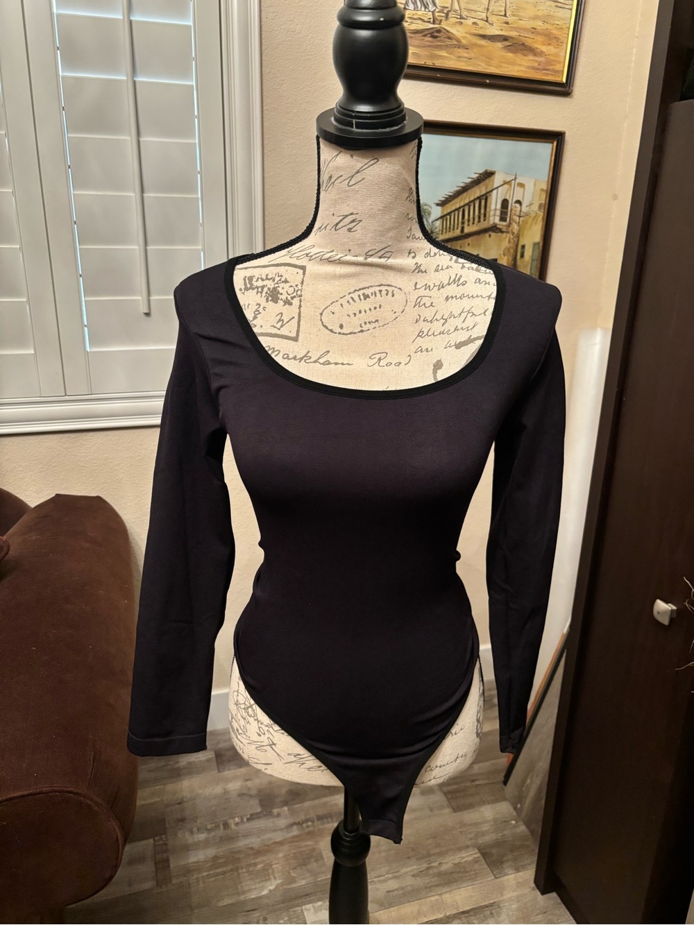 Women's Black Long-Sleeve Scoop Neck Bodysuit